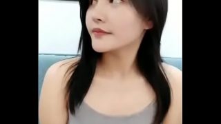 หลุดกลุ่มลับVIP สาวสวยไลฟ์สดอวดนม แหย่หีโชว์ โครตเด็ดงานนี้