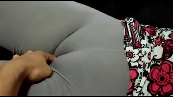 6576035 meu marido mexendo minha buceta na legging suplex