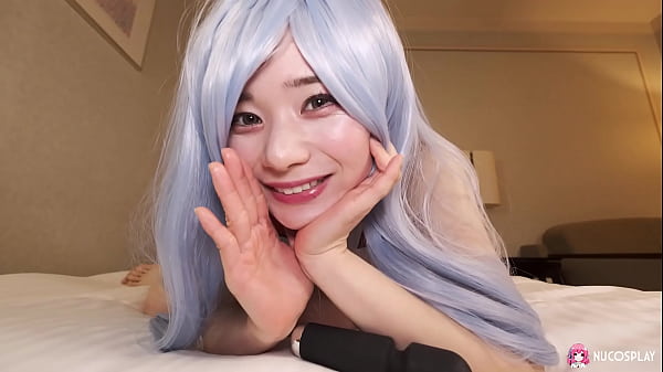 Asian little slut Ringo Fuji pushes fingers ans sex toy in wet pussy.
