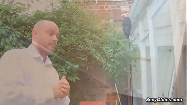 Dean fucks wife in bathroom on an open house